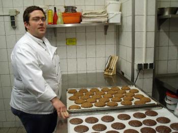 Cafe Neef baker and his gingerbread. Cafe Neef baker and his gingerbread.